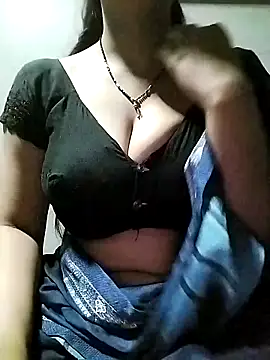 Hottestgirll online show from 11/03/25, 08:23