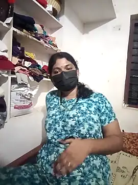 Snapshot of swetha01430 chatting on 10/08/25, 04:08 swetha01430 online show from 10/08/25, 04:08