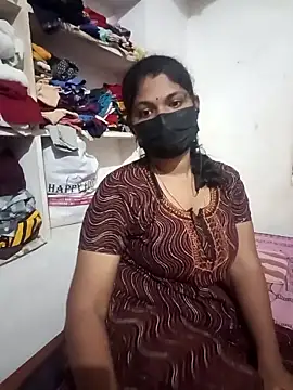 Snapshot of swetha01430 chatting on 09/27/25, 03:40 swetha01430 online show from 09/27/25, 03:40