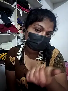 Snapshot of swetha01430 chatting on 10/19/25, 05:16 swetha01430 online show from 10/19/25, 05:16