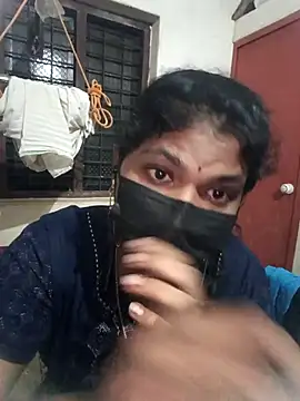 Snapshot of swetha01430 chatting on 09/30/25, 04:24 swetha01430 online show from 09/30/25, 04:24
