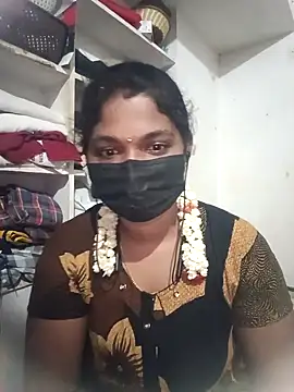 Snapshot of swetha01430 chatting on 10/14/25, 04:40 swetha01430 online show from 10/14/25, 04:40