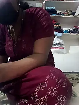 Snapshot of swetha01430 chatting on 09/16/25, 03:46 swetha01430 online show from 09/16/25, 03:46