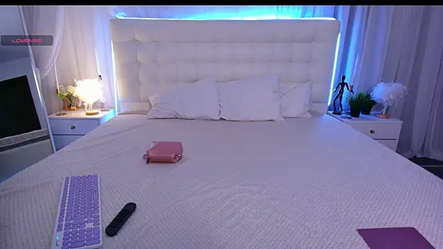 Lilit 1Love online show from 09/21/25, 04:34