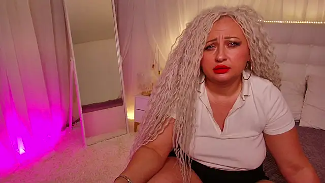 Lilit 1Love online show from 11/10/25, 04:34