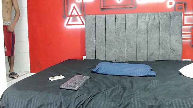 catalina hard love online show from 10/02/25, 12:58