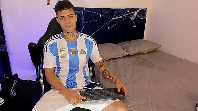 john mystic online show from 10/30/25, 04:33