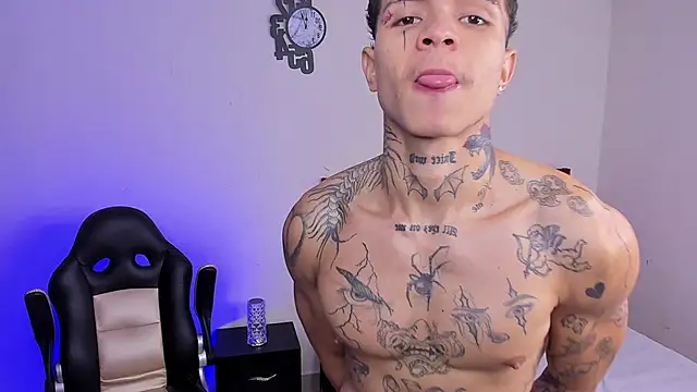 Snapshot of john_mystic chatting on 01/10/26, 01:45 john mystic online show from 01/10/26, 01:45