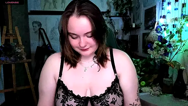 Snapshot of KatrinClark chatting on 10/02/25, 04:21 KatrinClark online show from 10/02/25, 04:21