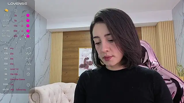 sara lopez s online show from 04/18/26, 01:46