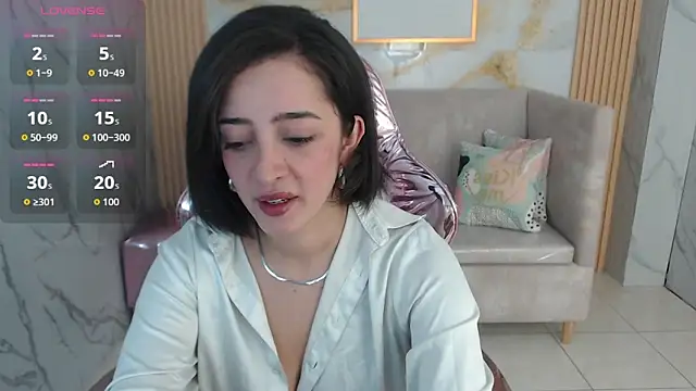 sara lopez s online show from 11/19/25, 01:22