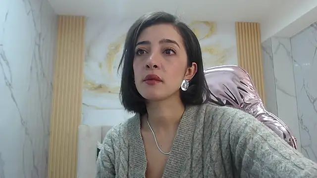 sara lopez s online show from 11/20/25, 01:23