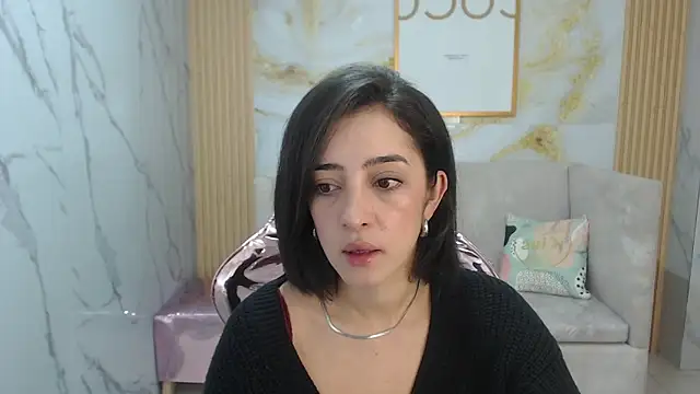 sara lopez s online show from 11/29/25, 01:22