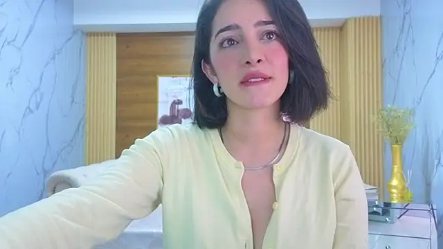 sara lopez s online show from 07/08/26, 01:56