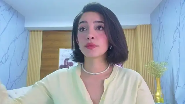 sara lopez s online show from 06/24/26, 01:53