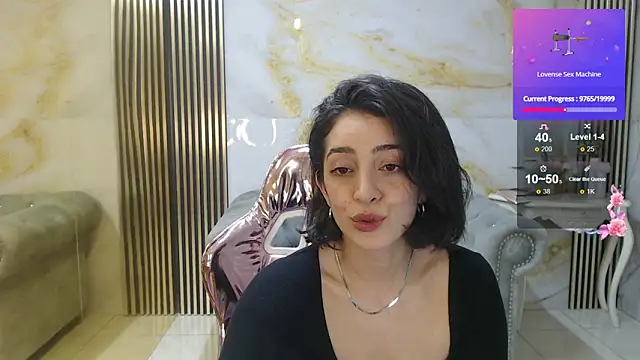 sara lopez s online show from 03/12/26, 01:44