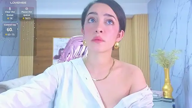 sara lopez s online show from 07/15/26, 01:40