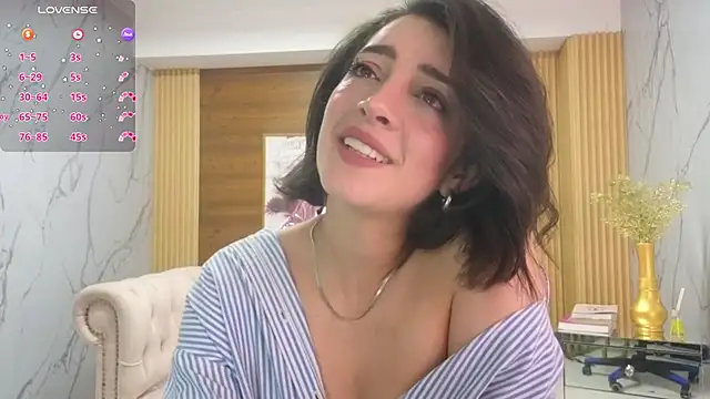 sara lopez s online show from 06/08/26, 02:28