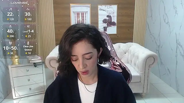 sara lopez s online show from 02/05/26, 01:18