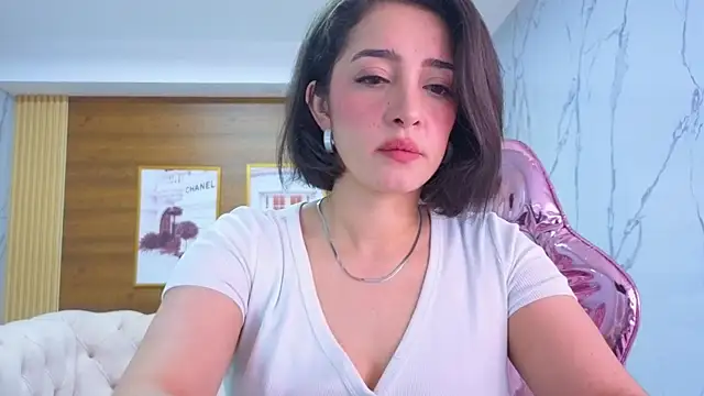 sara lopez s online show from 06/20/26, 01:49