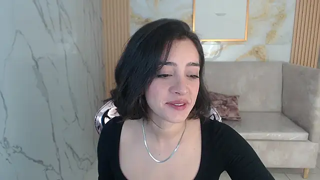 sara lopez s online show from 10/07/25, 01:34