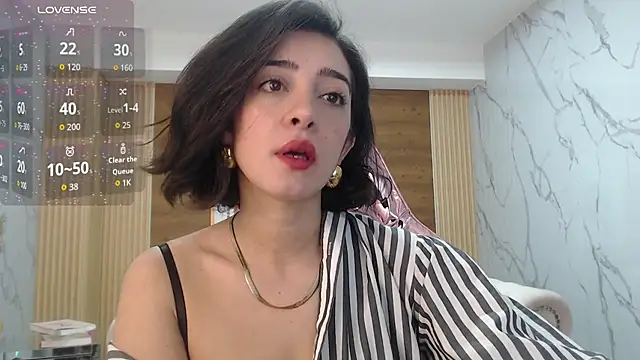 sara lopez s online show from 02/12/26, 01:33