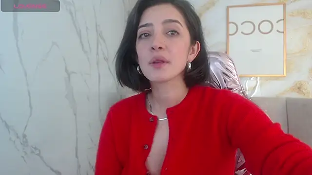 sara lopez s online show from 10/29/25, 01:37