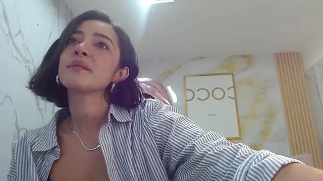 sara lopez s online show from 09/29/25, 01:17