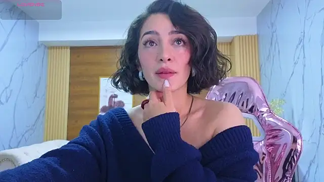 sara lopez s online show from 06/25/26, 01:38