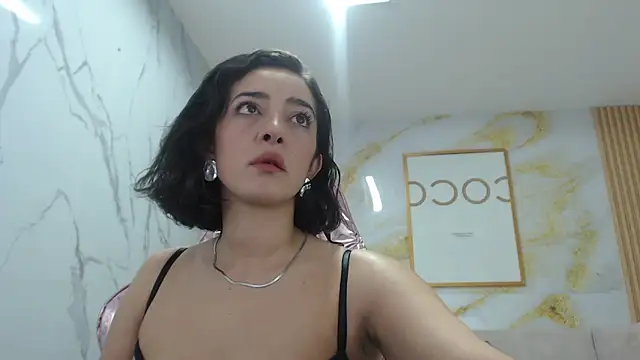 sara lopez s online show from 09/30/25, 01:39