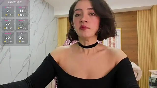 Snapshot of sara_lopez_s chatting on 05/14/26, 01:52 sara lopez s online show from 05/14/26, 01:52