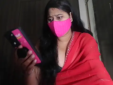 Snapshot of CrazyN_Love chatting on 11/23/25, 11:09 CrazyN Love online show from 11/23/25, 11:09