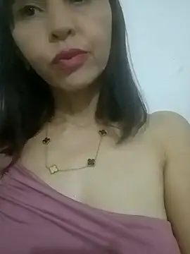 Snapshot of zaira_spice chatting on 06/15/26, 11:59 zaira spice online show from 06/15/26, 11:59