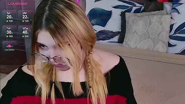 Evie Vall online show from 11/07/25, 03:27