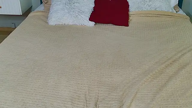 Evie Vall online show from 11/16/25, 03:39