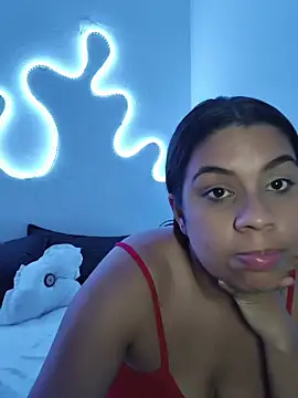 GabyMontenegro online show from 04/06/26, 03:13