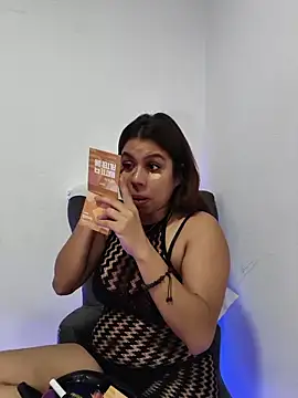 GabyMontenegro online show from 02/17/26, 01:19