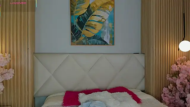 Mila Hank  online show from 05/11/26, 02:29