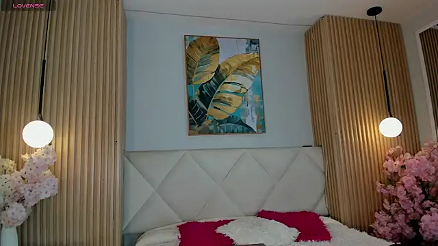 Mila Hank  online show from 05/22/26, 02:37