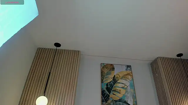 Mila Hank  online show from 03/27/26, 12:17