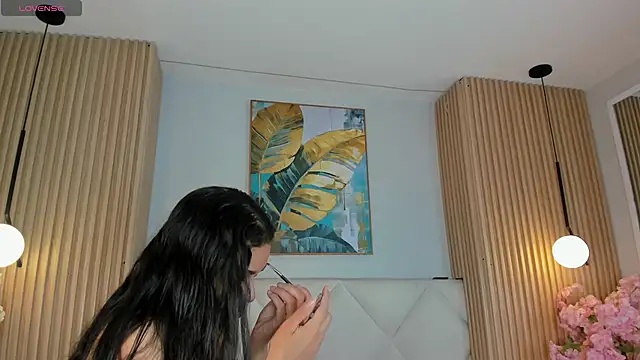 Mila Hank  online show from 05/23/26, 12:26