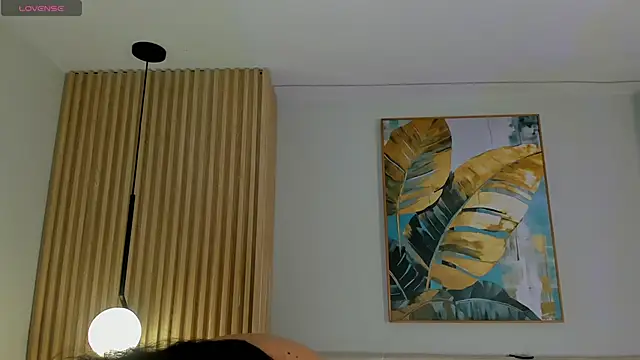 Mila Hank  online show from 03/23/26, 12:27