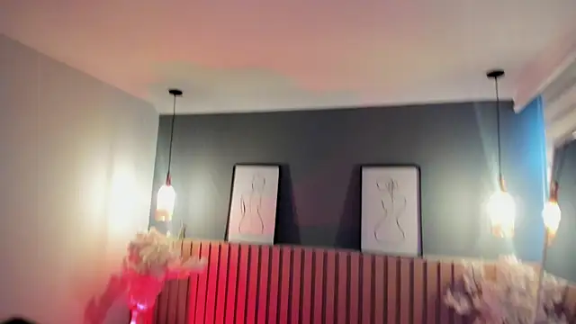 Mila Hank  online show from 03/02/26, 12:12