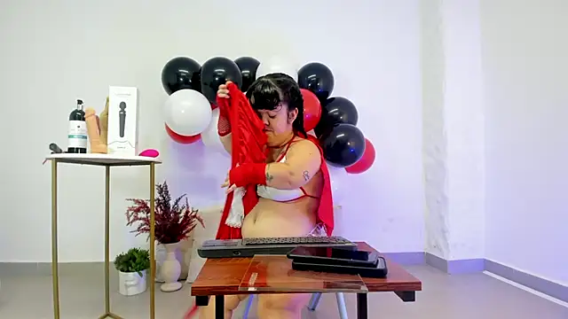 PamelaBonnet mml online show from 04/29/26, 07:53