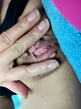 Lyly suri07 online show from 12/22/25, 05:02