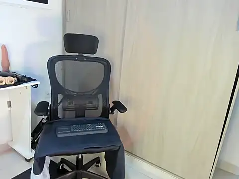 Amberdecolombia online show from 03/01/26, 03:50