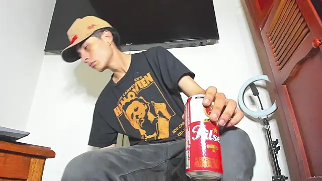 Master liam00 online show from 11/25/25, 02:34