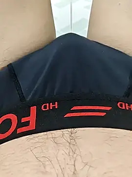 Snapshot of 11quan11 chatting on 10/05/25, 04:09 11quan11 online show from 10/05/25, 04:09