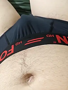 Snapshot of 11quan11 chatting on 10/30/25, 04:37 11quan11 online show from 10/30/25, 04:37