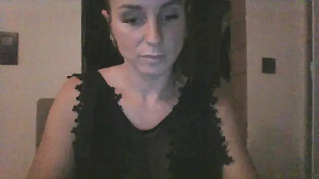 Justnani001 online show from 09/22/25, 07:42